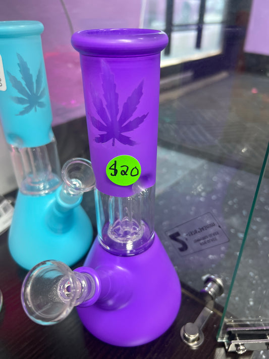 purple mmj leaf water pipe
