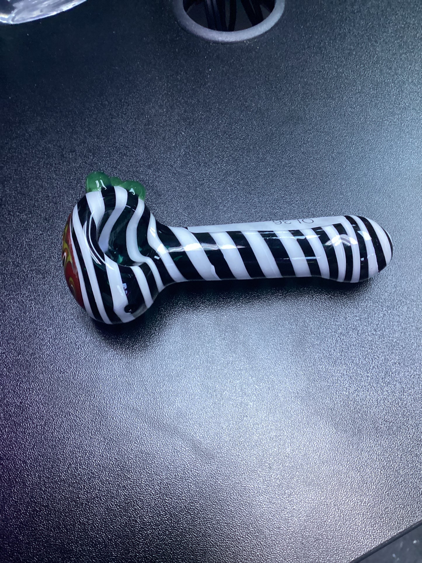Black and White Spiral Hand Pipe
