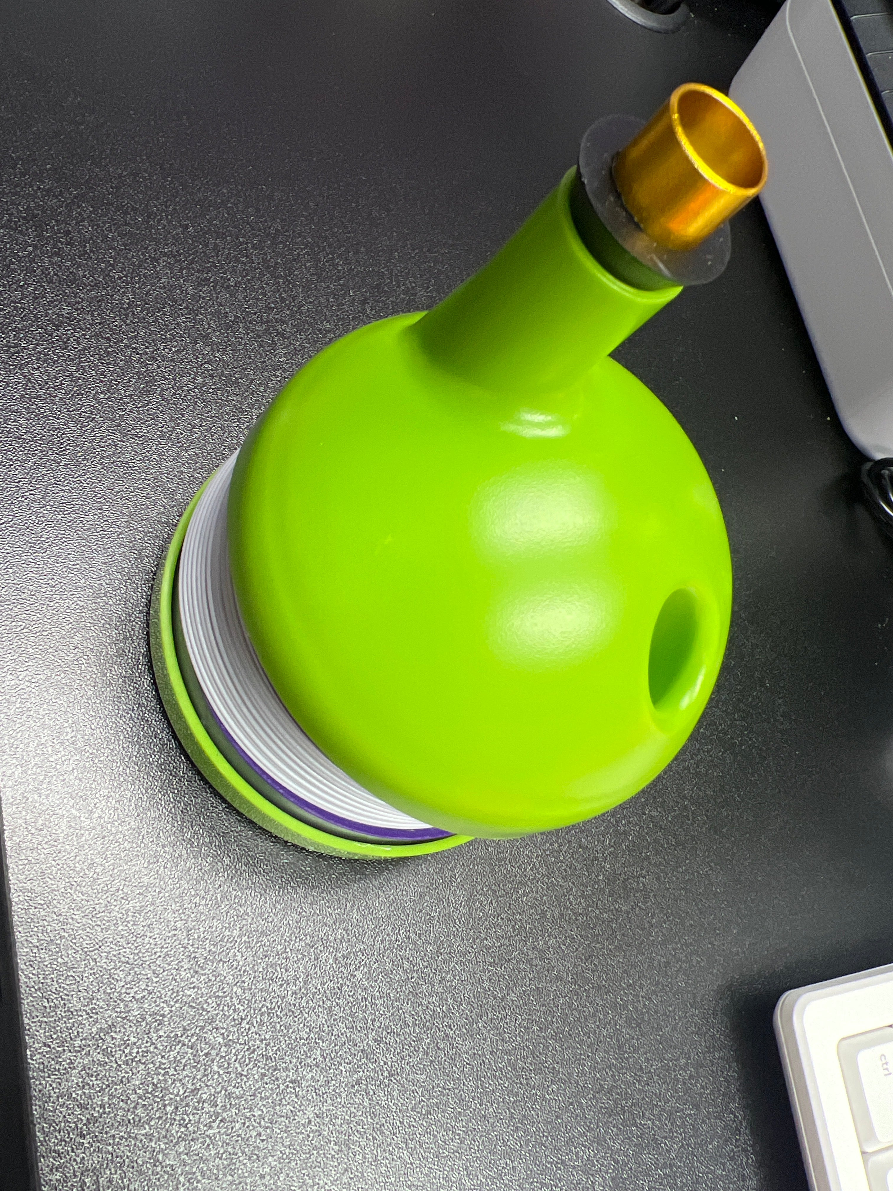 Bukket Pipe Accordion Gravity Bong - Green